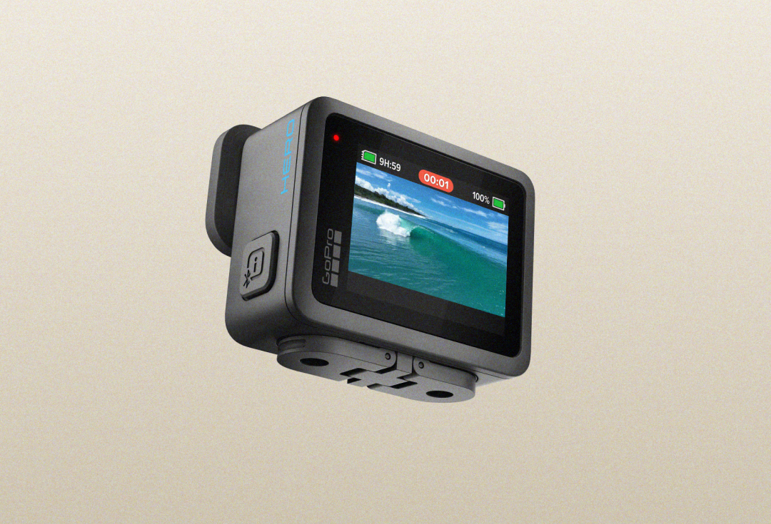 A GoPro camera showing the view of waves rolling on the screen