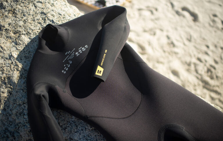 SRFACE-innovative-surf-school-wetsuits--768x487.jpg